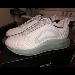 Nike Air Max 720